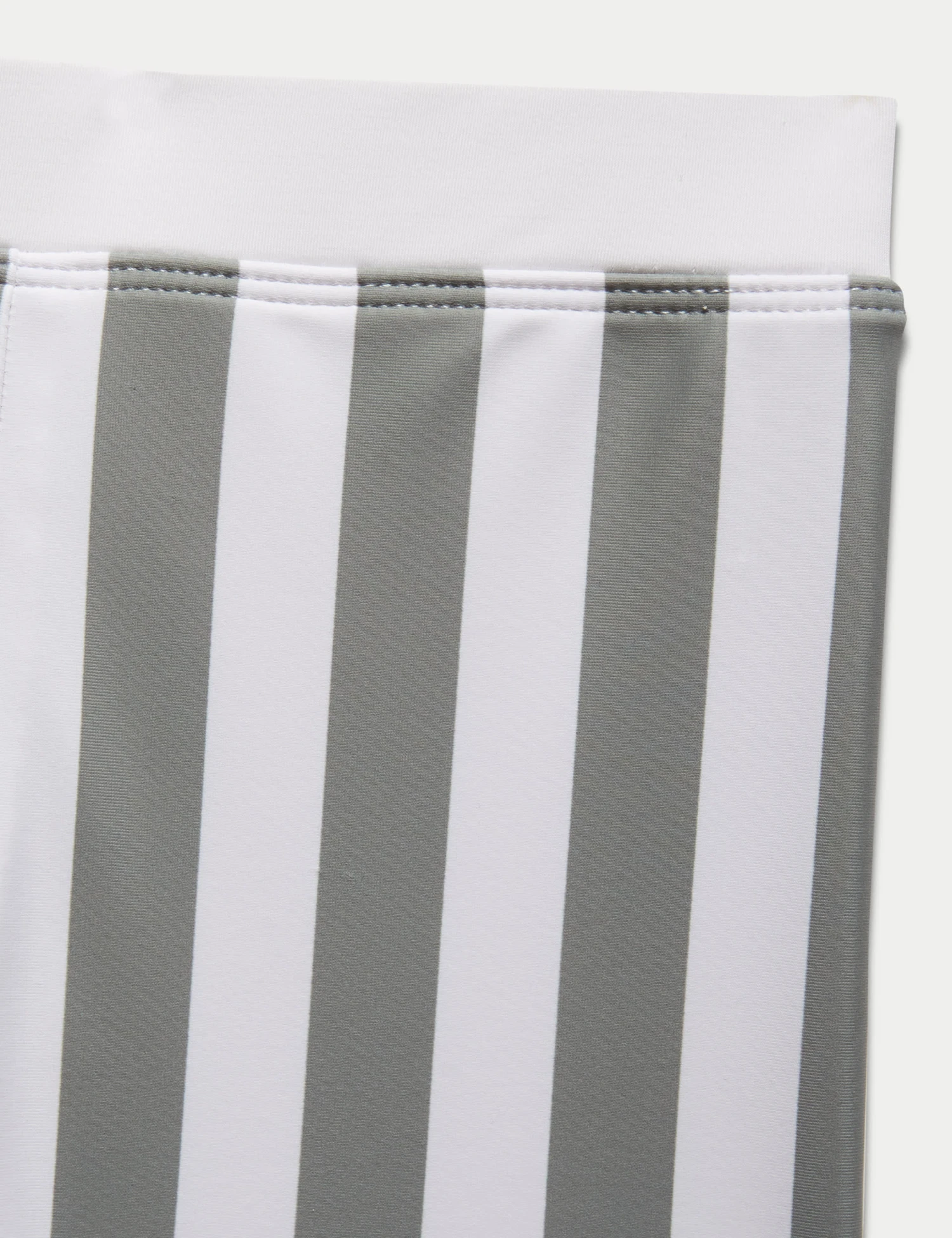 2pc Rash Vest & Swim Shorts Set (0 Mths-6 Yrs) 6 2pc Rash Vest & Swim Shorts Set (0 Mths-6 Yrs) - Image 6