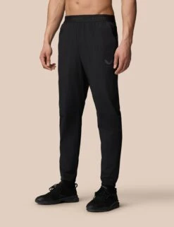 CASTORE Adapt Woven Joggers