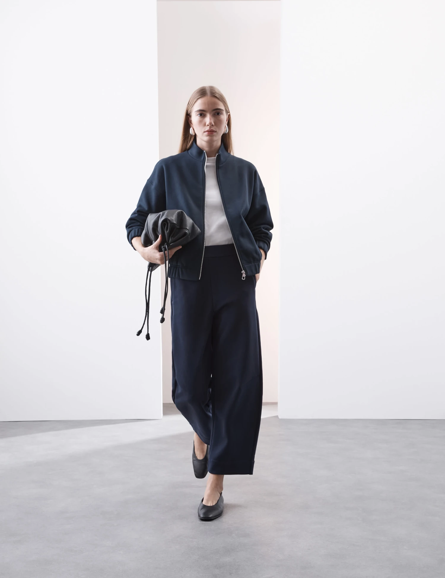 Brushed Barrel Leg Ankle Grazer Joggers 1 Brushed Barrel Leg Ankle Grazer Joggers