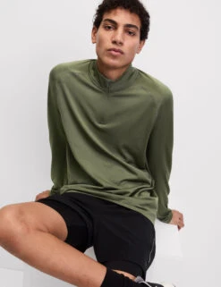 Funnel Neck Half Zip Top