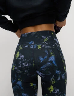 Go Train High Waisted Cropped Gym Leggings