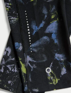 Go Train High Waisted Cropped Gym Leggings -Marksandspencer Sale Store Go Train High Waisted Cropped Gym Leggings 5