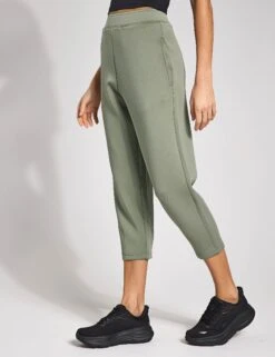 Born Isolde Relaxed Cropped Joggers