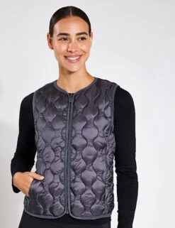 Born Kenal Quilted Gilet
