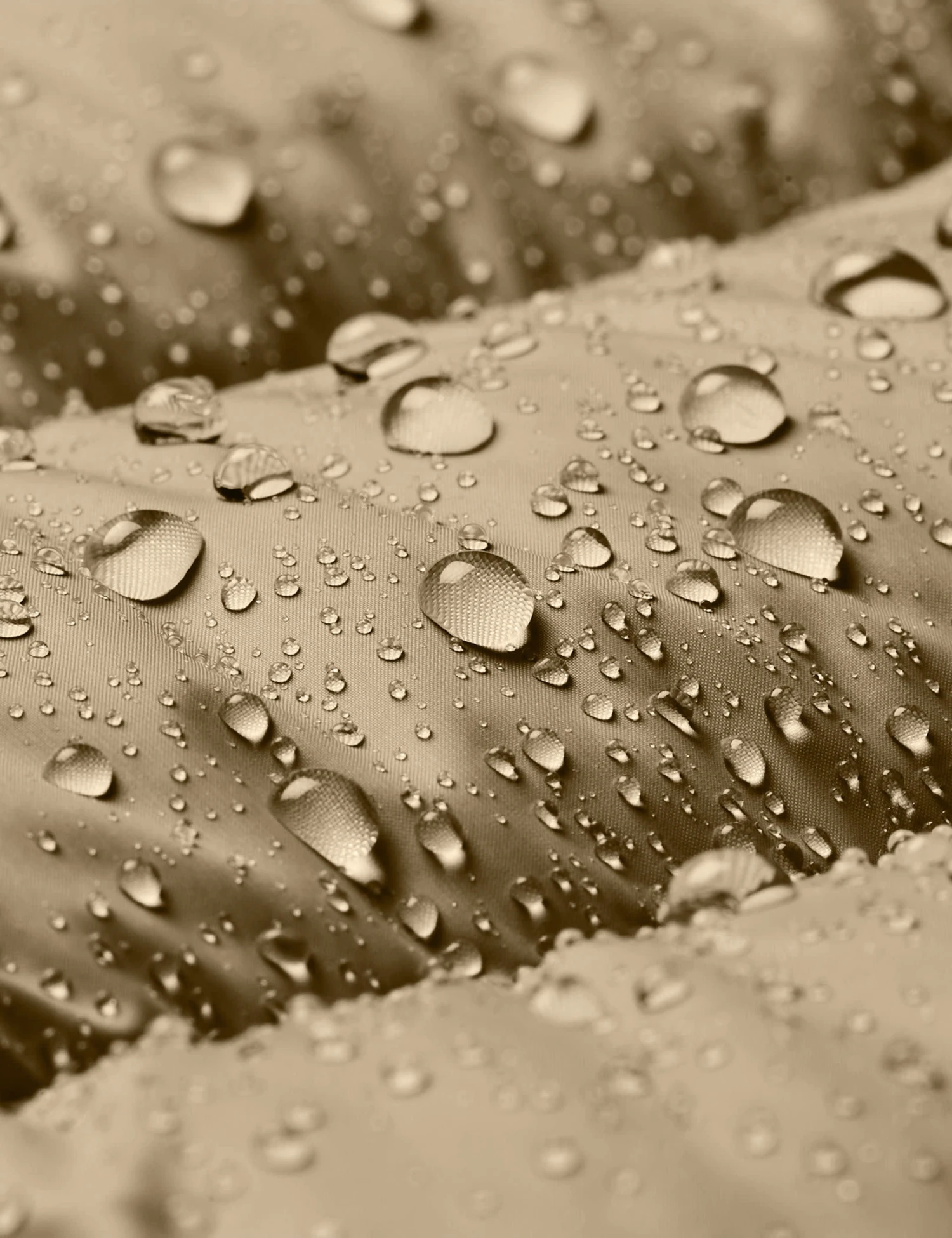 Under Armour Legend Down Quilted Water Repellent Gilet 6 Under Armour Legend Down Quilted Water Repellent Gilet - Image 6