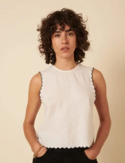 Linen Rich Scallop Split Back Vest