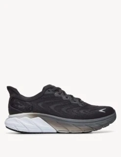 Hoka Arahi 6 Trainers