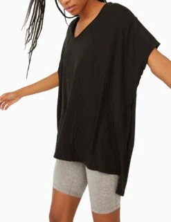 City Vibes Cotton Blend V-Neck T-Shirt