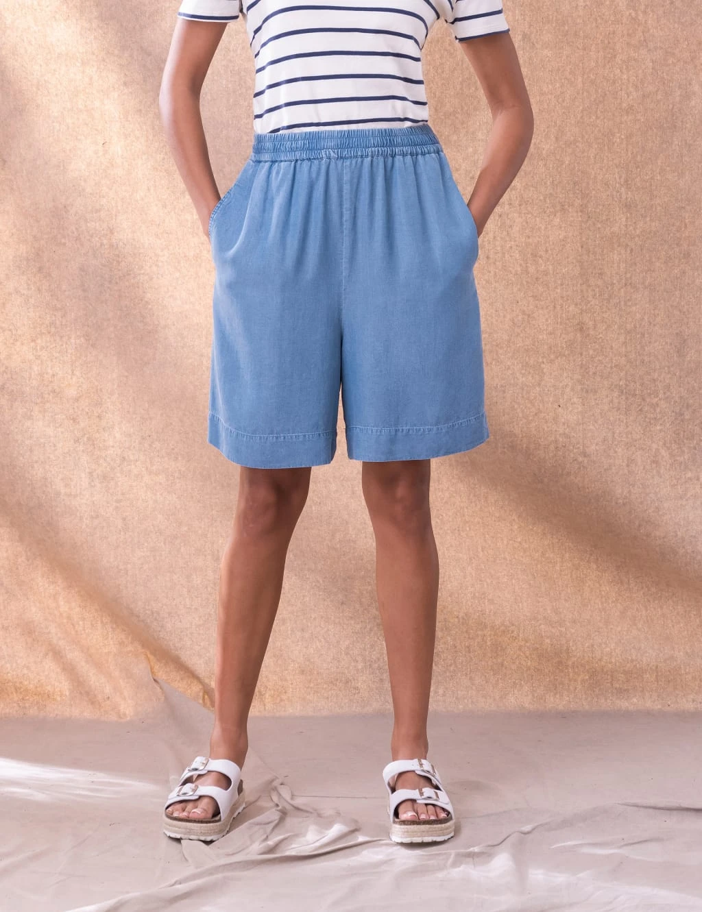 Celtic & Co. Pure Tencel™ Shorts 4 Celtic & Co. Pure Tencel™ Shorts - Image 4