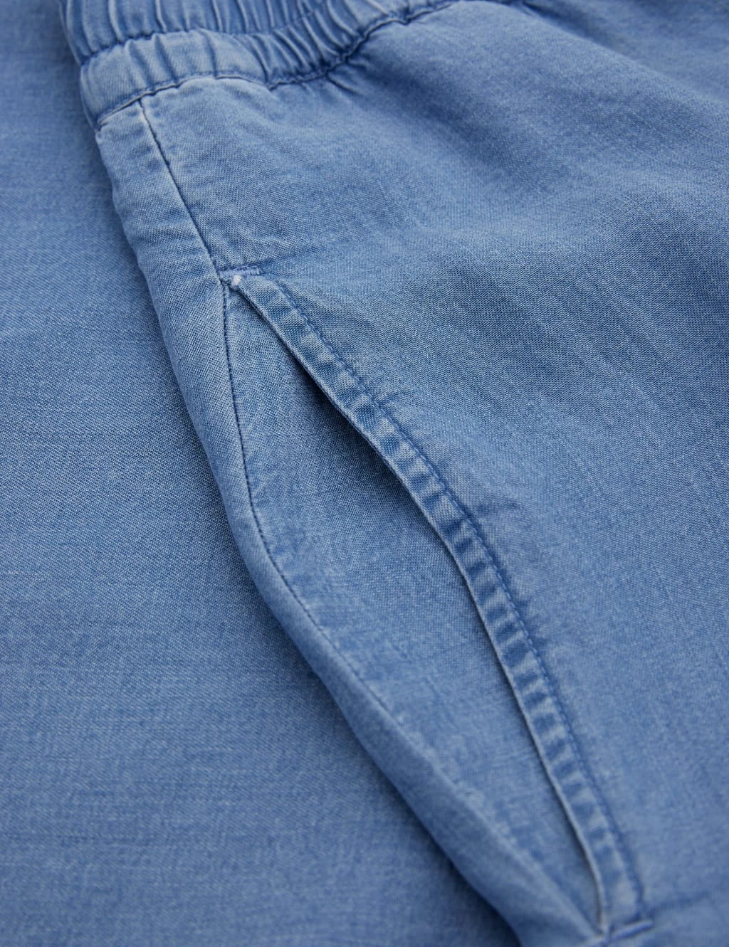 Celtic & Co. Pure Tencel™ Shorts 6 Celtic & Co. Pure Tencel™ Shorts - Image 6