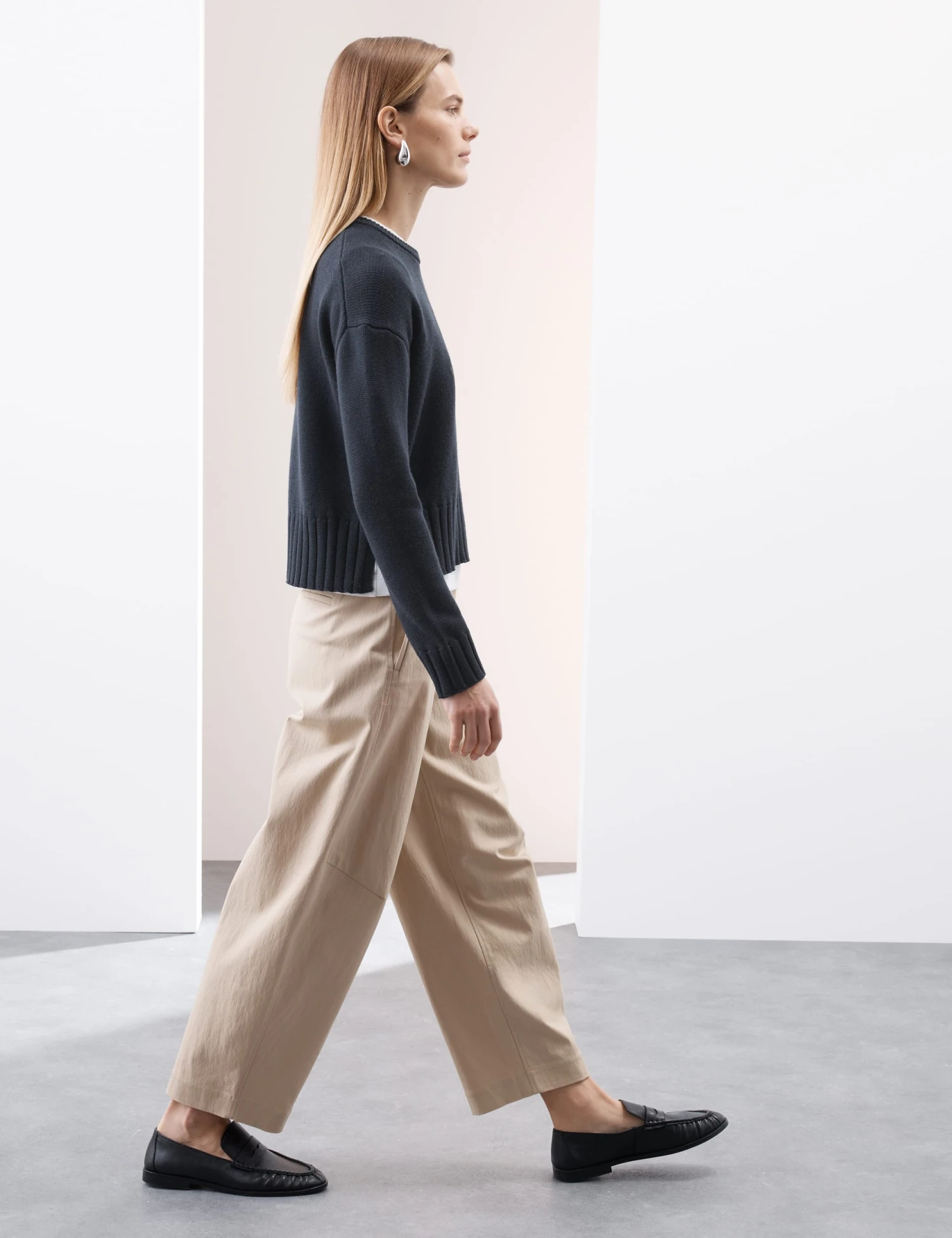 Pure Merino Wool Ribbed Crew Neck Jumper 5 Pure Merino Wool Ribbed Crew Neck Jumper - Image 5