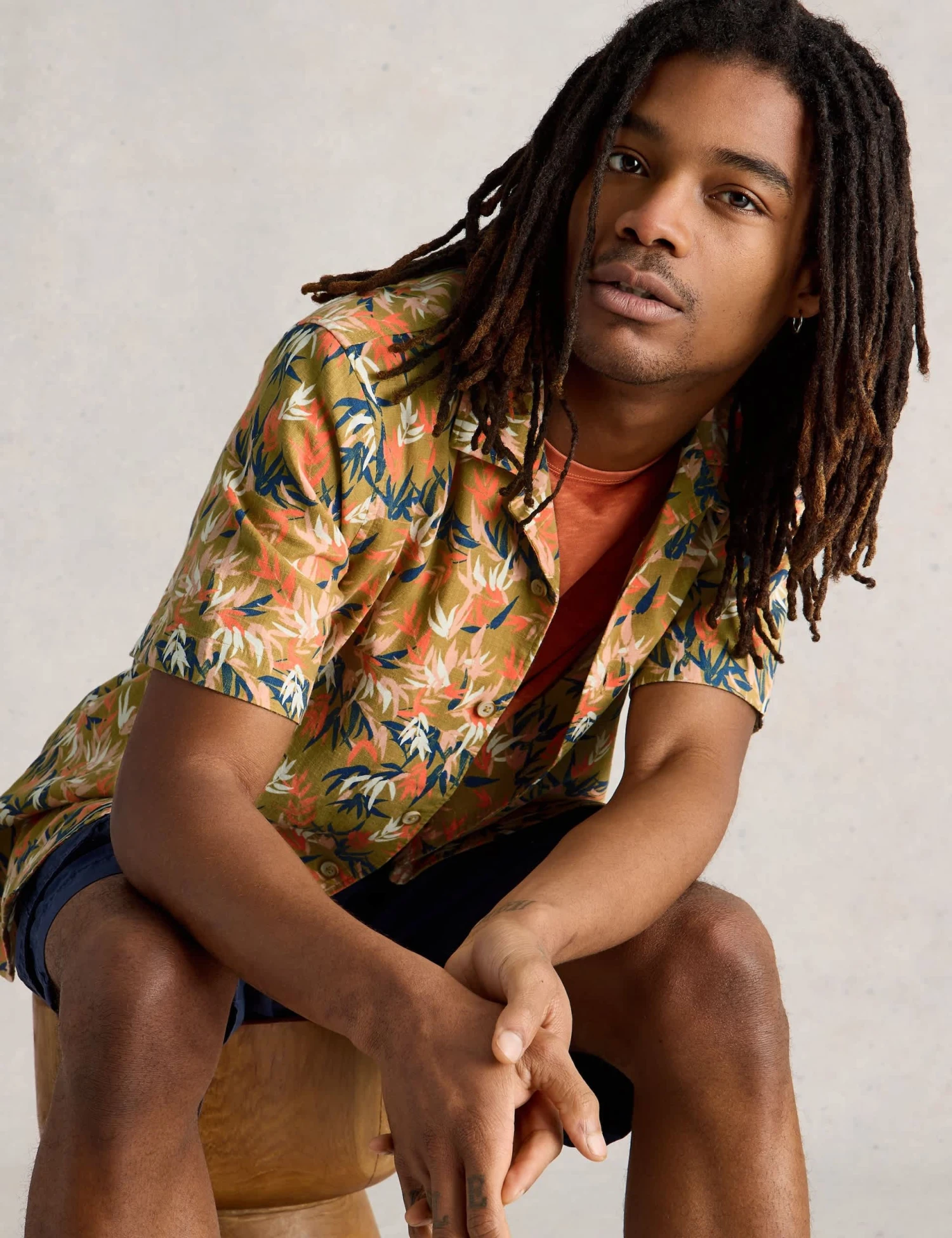 WHITE STUFF Regular Fit Linen Blend Floral Short Sleeve Shirt 1 WHITE STUFF Regular Fit Linen Blend Floral Short Sleeve Shirt