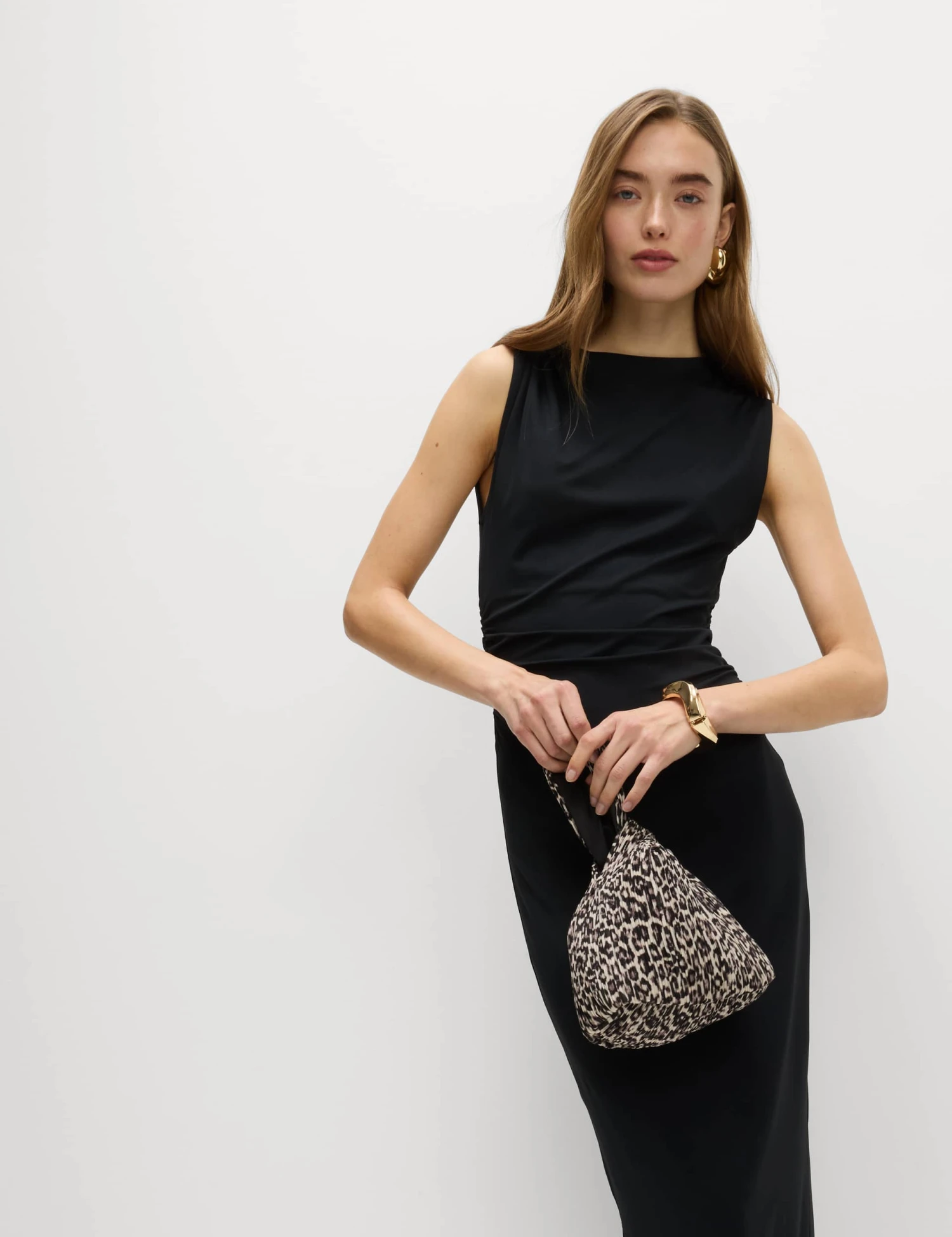 Round Neck Ruched Midi Bodycon Dress 5 Round Neck Ruched Midi Bodycon Dress - Image 5