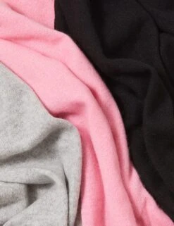 Pure Cashmere Knitted Scarf -Marksandspencer Sale Store SD 01 T01 7303T T0 X EC 7