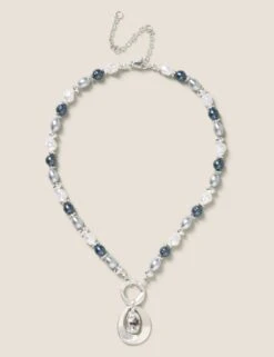 Pearl Beaded Necklace With Pendant