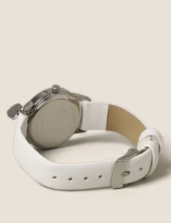 White Heart Charm Watch -Marksandspencer Sale Store SD 01 T66 9002W Z0 X EC 1