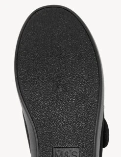 Kids' Riptape Plimsolls (7 Small - 4 Large) 8 Kids' Riptape Plimsolls (7 Small - 4 Large) -Marksandspencer Sale Store SD 04 T72 2016B Y0 X EC 3