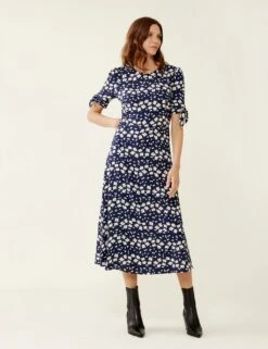 Floral Round Neck Midaxi Tea Dress
