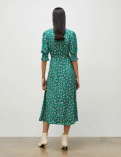 Floral V-Neck Midi Tea Dress 5 Floral V-Neck Midi Tea Dress -Marksandspencer Sale Store SD 10 T83 1208W J4 X EC 1