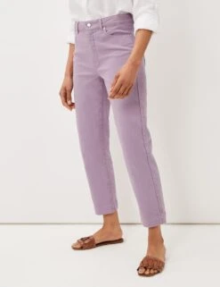 Straight Leg Cropped Jeans