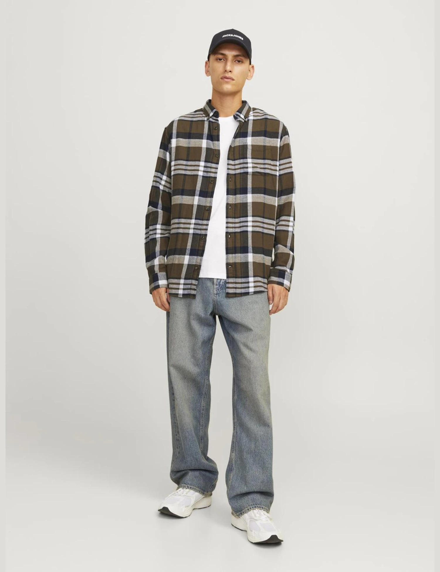 Jack & Jones Slim Fit Pure Cotton Checked Overshirt 3 Jack & Jones Slim Fit Pure Cotton Checked Overshirt - Image 3
