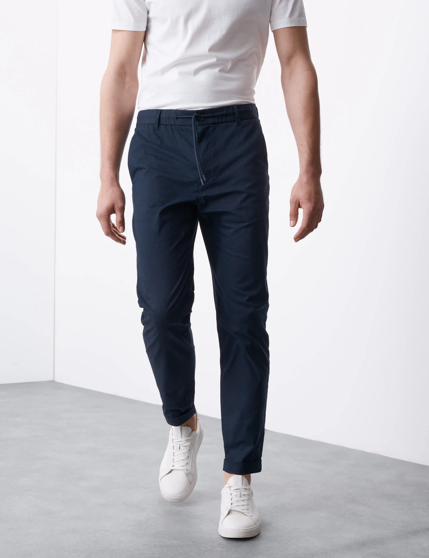 Super Lightweight Tapered Fit Elasticated Waist Trousers 7 Super Lightweight Tapered Fit Elasticated Waist Trousers - Image 7