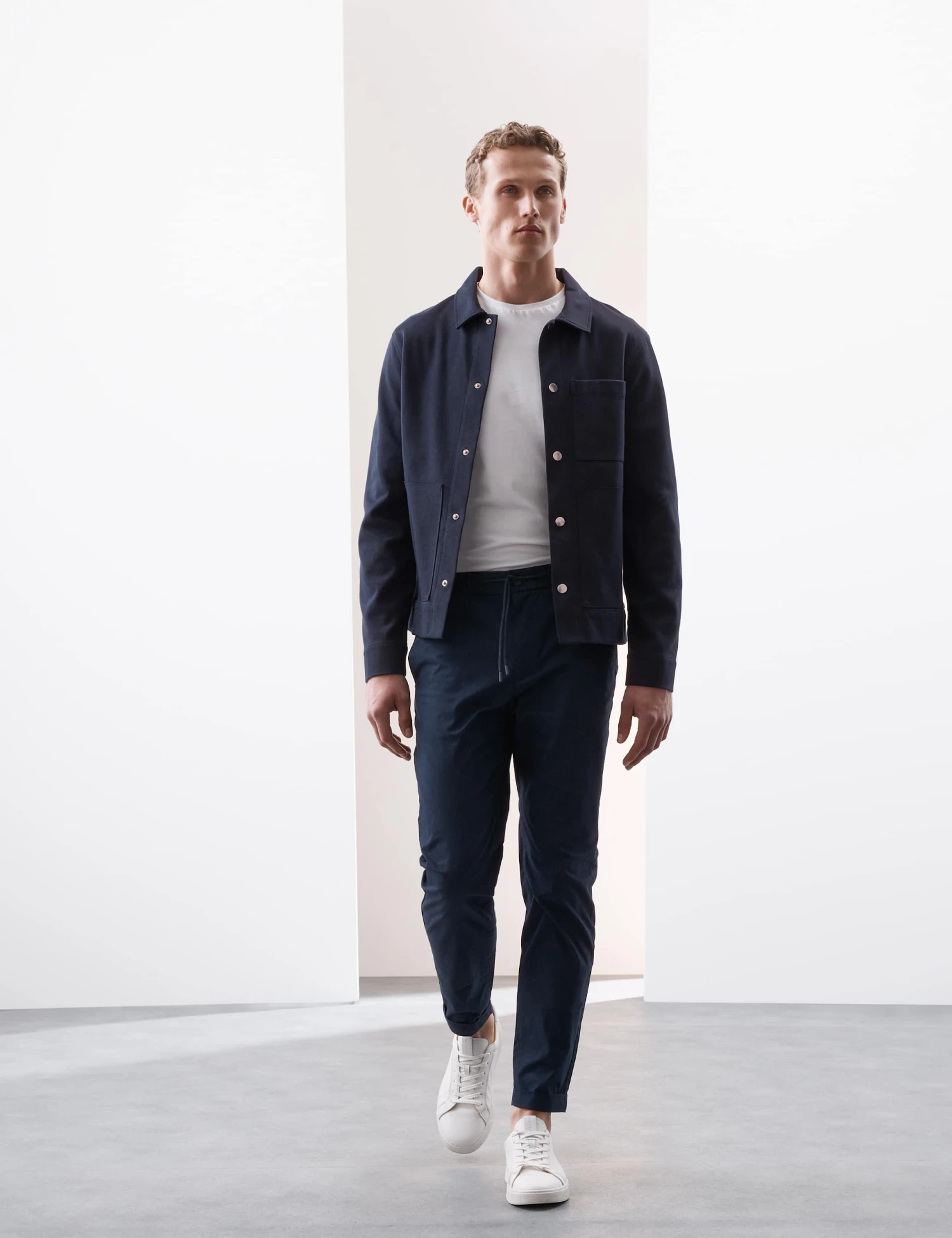 Super Lightweight Tapered Fit Elasticated Waist Trousers 1 Super Lightweight Tapered Fit Elasticated Waist Trousers