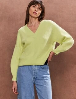 Textured V-Neck Relaxed Jumper -Marksandspencer Sale Store Textured V Neck Relaxed Jumper 2