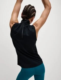 Ultraheat™ Zip Up Running Gilet -Marksandspencer Sale Store Ultraheat Zip Up Running Gilet 3