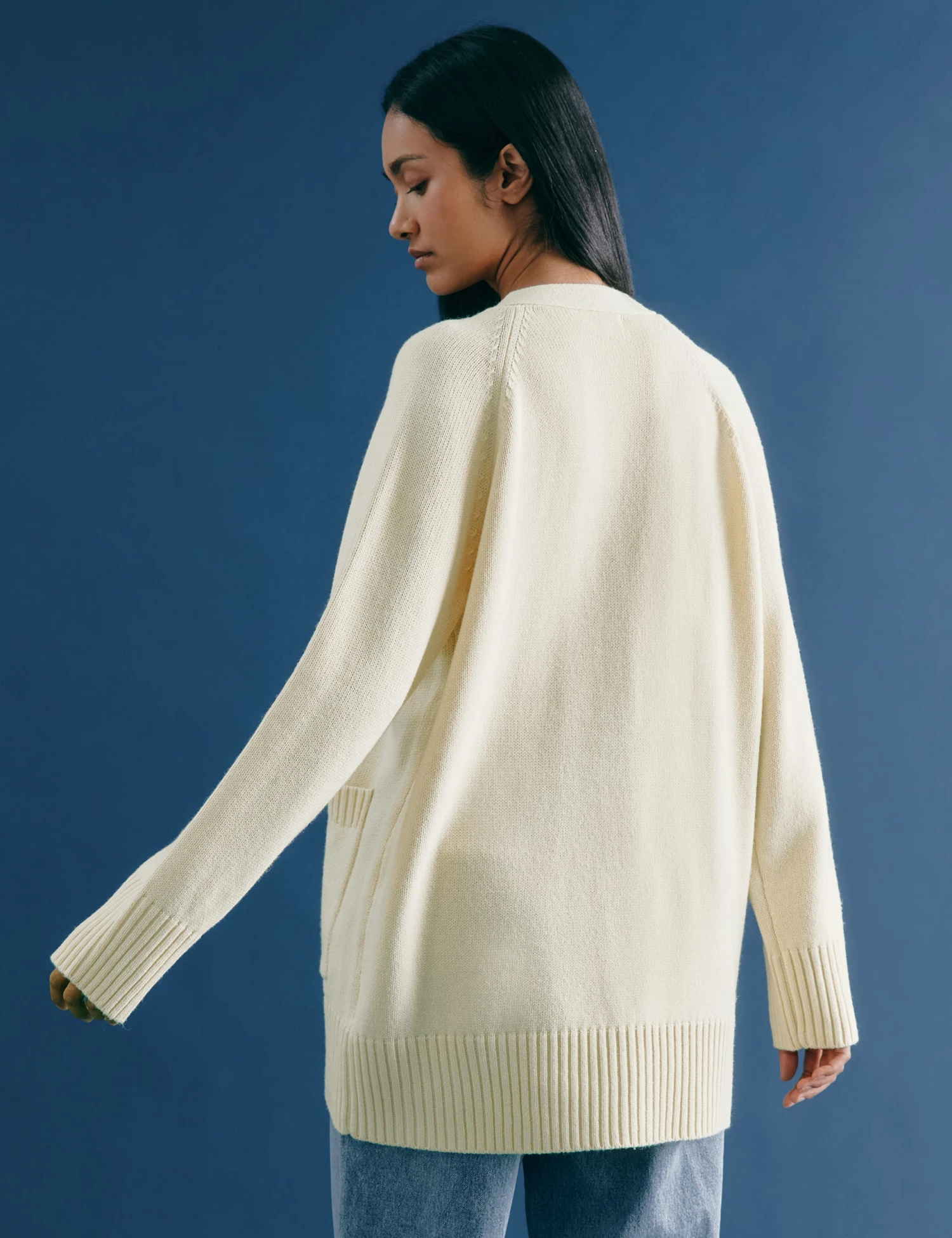 V-Neck Button Front Longline Cardigan With Wool 3 V-Neck Button Front Longline Cardigan With Wool - Image 3