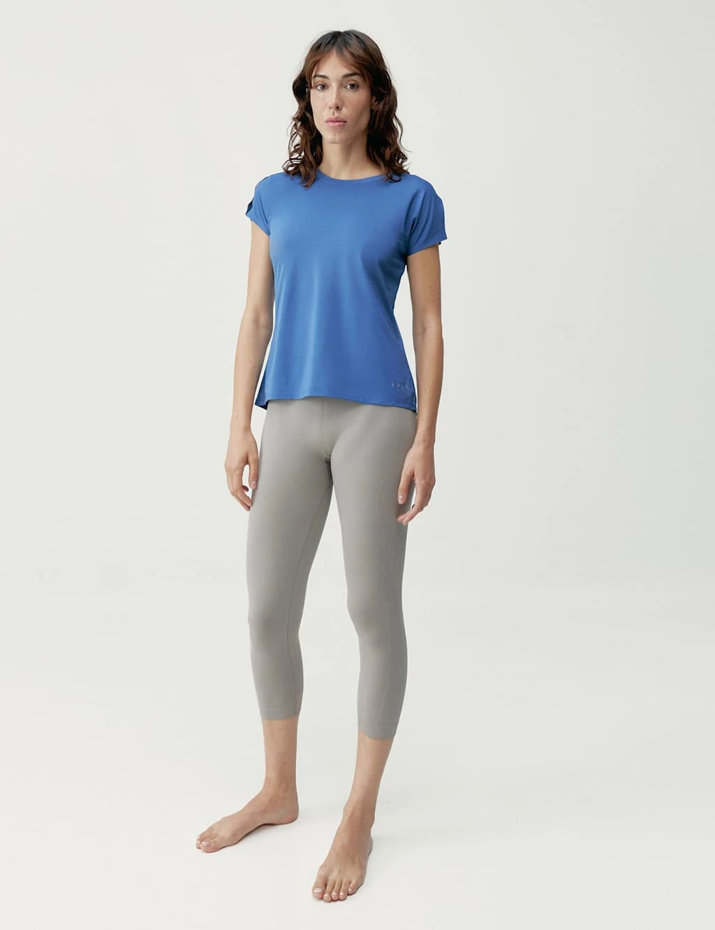 Born Aina Crew Neck Cutout Detail Sports T-Shirt 9 Born Aina Crew Neck Cutout Detail Sports T-Shirt - Image 9