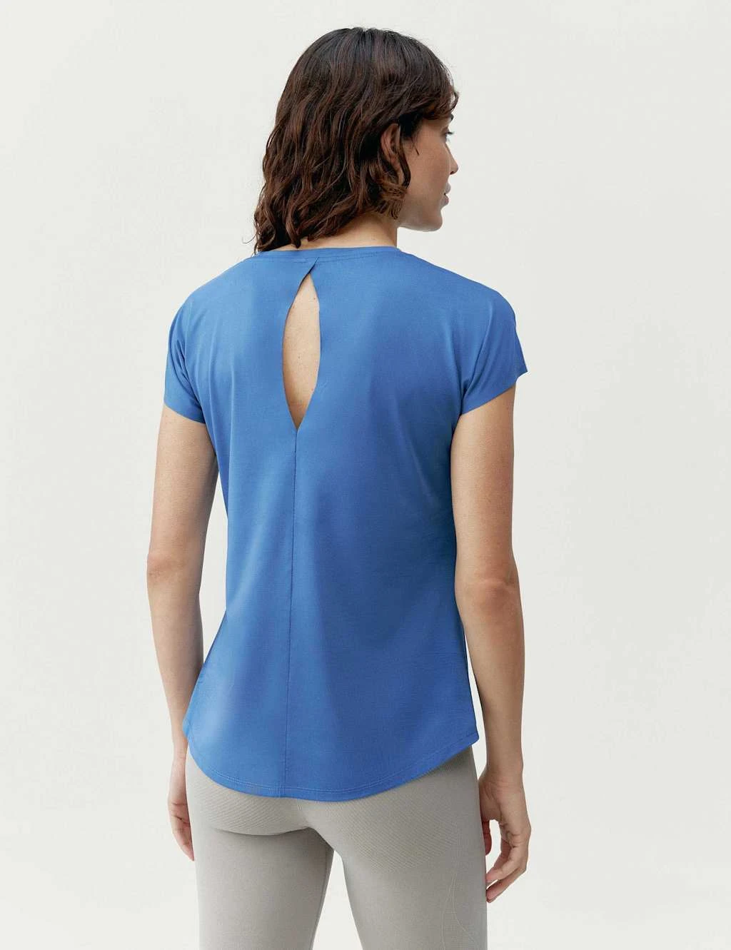 Born Aina Crew Neck Cutout Detail Sports T-Shirt 10 Born Aina Crew Neck Cutout Detail Sports T-Shirt - Image 10