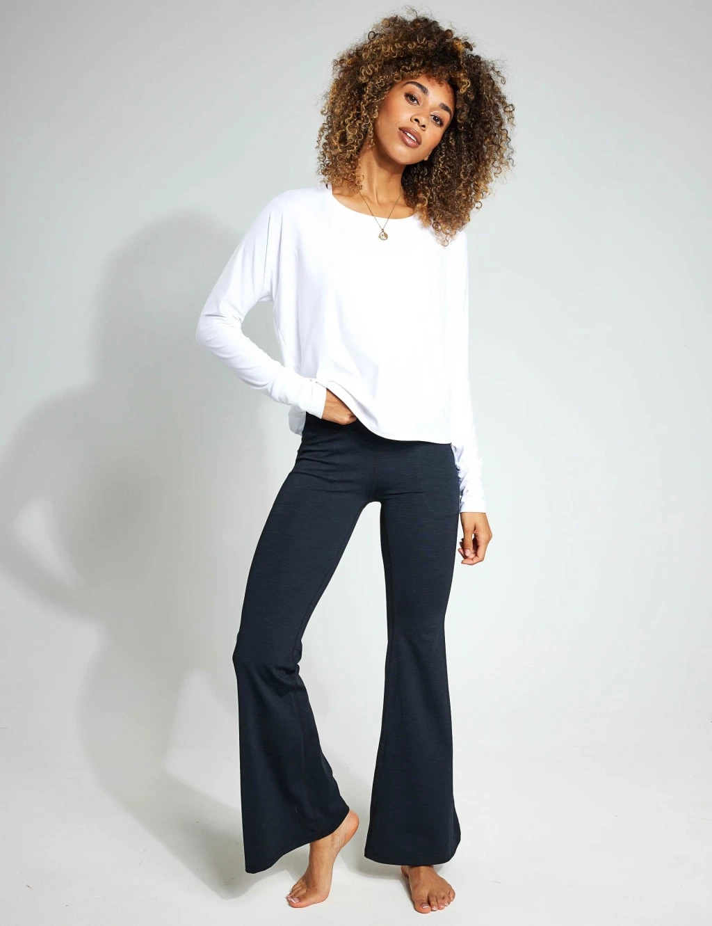 Beyond Yoga Featherweight Daydreamer Sweatshirt 12 Beyond Yoga Featherweight Daydreamer Sweatshirt - Image 12