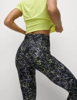 Go Move Printed Cropped Gym Leggings -Marksandspencer Sale Store go move printed cropped gym leggings 13