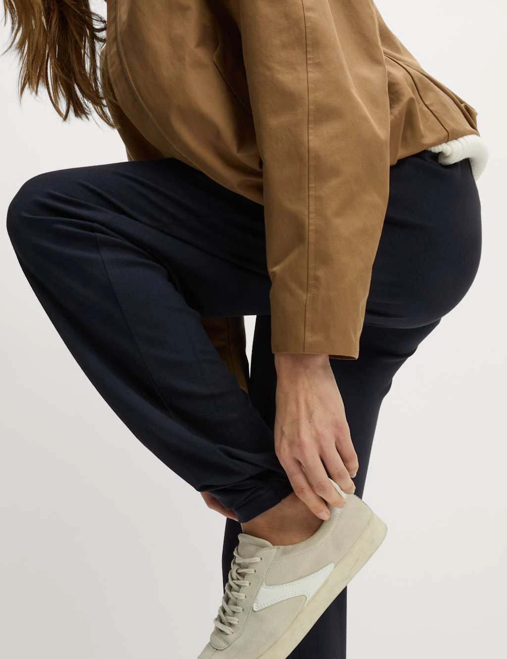 Jersey Drawstring Pintuck Tapered Trousers 9 Jersey Drawstring Pintuck Tapered Trousers - Image 9