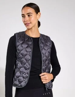 Born Kenal Quilted Gilet -Marksandspencer Sale Store kenal quilted gilet 9