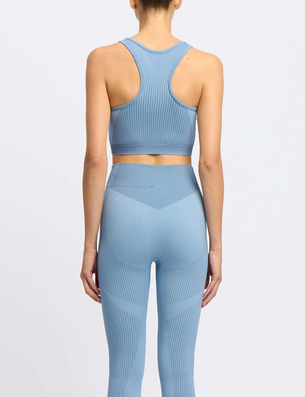 Reebok Lab Seamless Non Wired Crop Top Sports Bra 6 Reebok Lab Seamless Non Wired Crop Top Sports Bra - Image 6