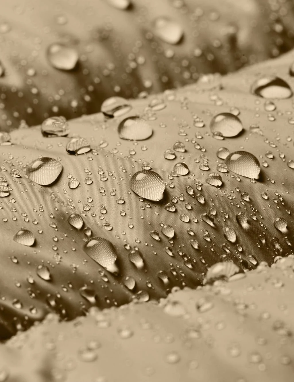 Under Armour Legend Down Quilted Water Repellent Gilet 9 Under Armour Legend Down Quilted Water Repellent Gilet - Image 9