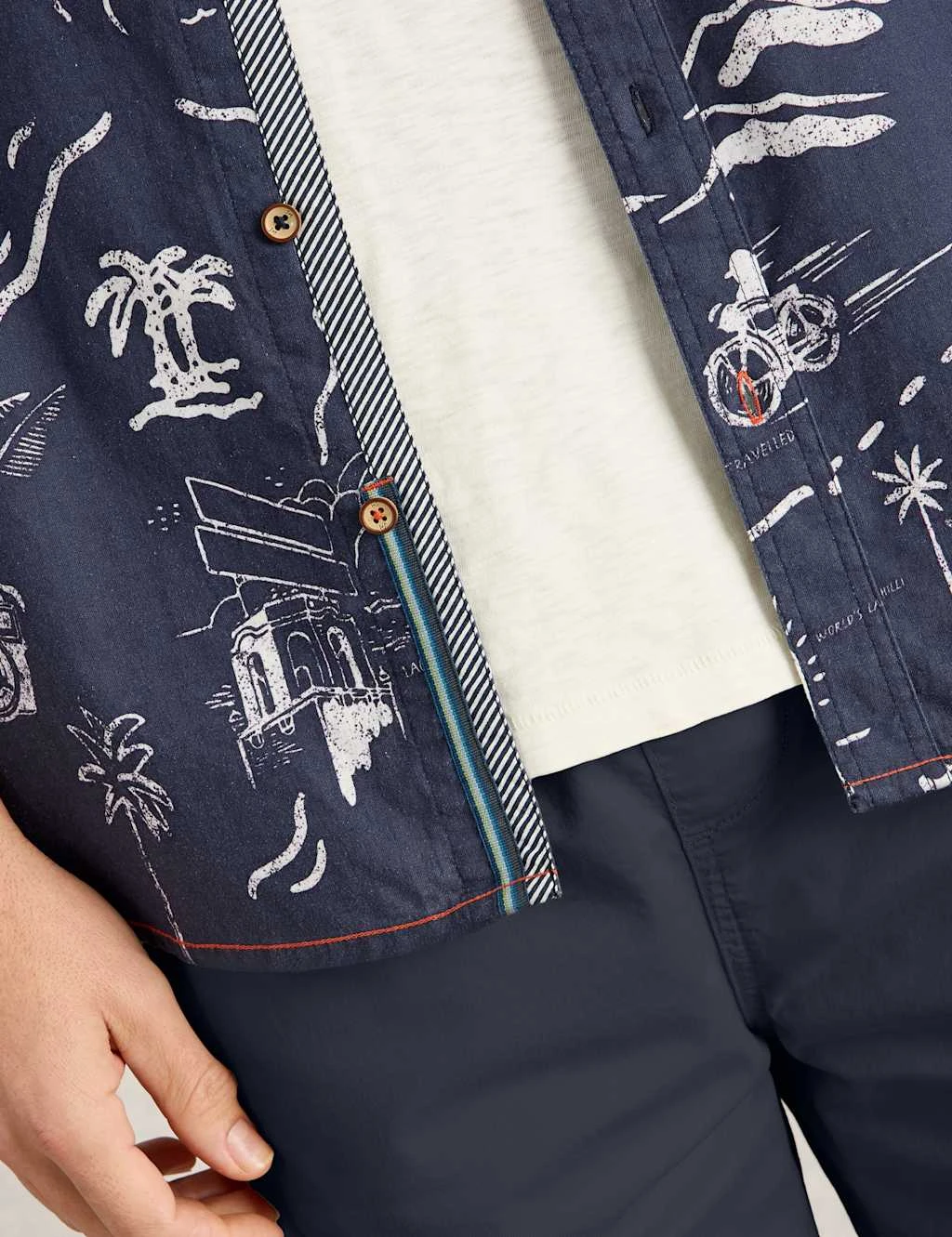 WHITE STUFF Linen Rich Print Short Sleeve Shirt 7 WHITE STUFF Linen Rich Print Short Sleeve Shirt - Image 7