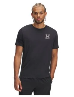 Under Armour Run 96 Crew Neck Sports Graphic T-Shirt -Marksandspencer Sale Store run 96 crew neck sports graphic t shirt 2