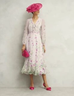 Silk Rich Floral V-Neck Midi Skater Dress 27 Silk Rich Floral V-Neck Midi Skater Dress -Marksandspencer Sale Store silk rich floral v neck midi skater dress 11