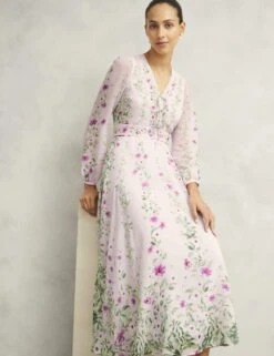 Silk Rich Floral V-Neck Midi Skater Dress 29 Silk Rich Floral V-Neck Midi Skater Dress -Marksandspencer Sale Store silk rich floral v neck midi skater dress 13