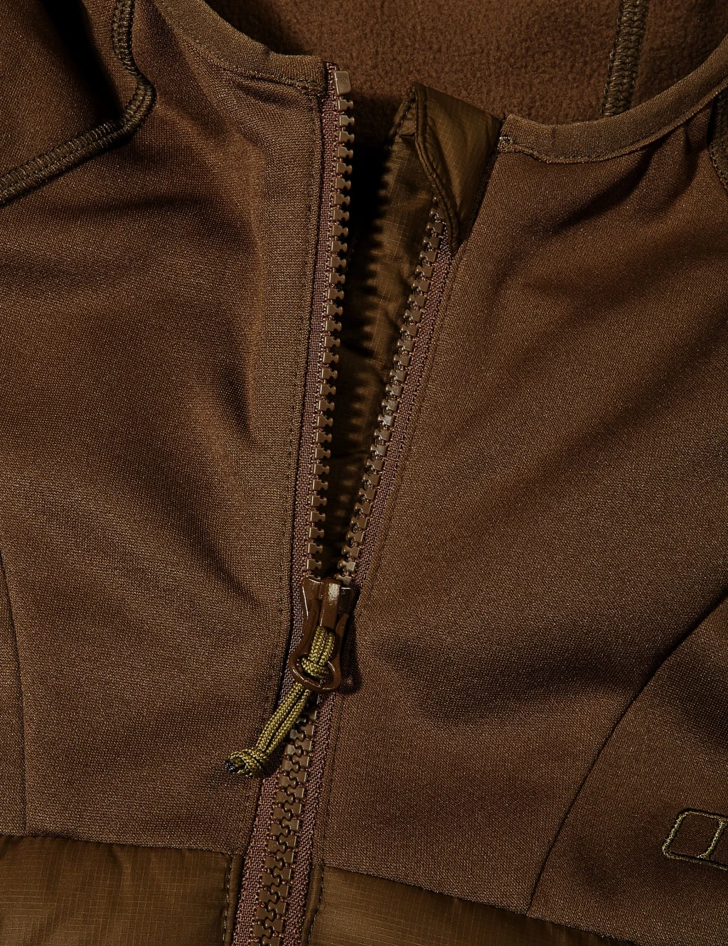 Berghaus Vaskye Hooded Quilted Jacket 12 Berghaus Vaskye Hooded Quilted Jacket - Image 12