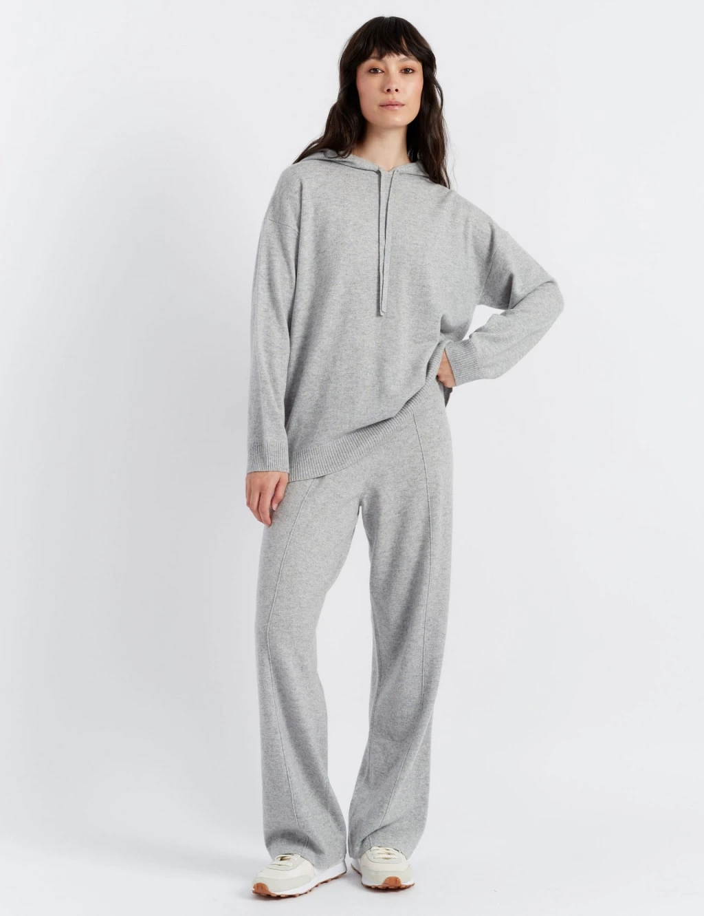 CHINTI & PARKER Wool Rich Relaxed Hoodie With Cashmere 8 CHINTI & PARKER Wool Rich Relaxed Hoodie With Cashmere - Image 8