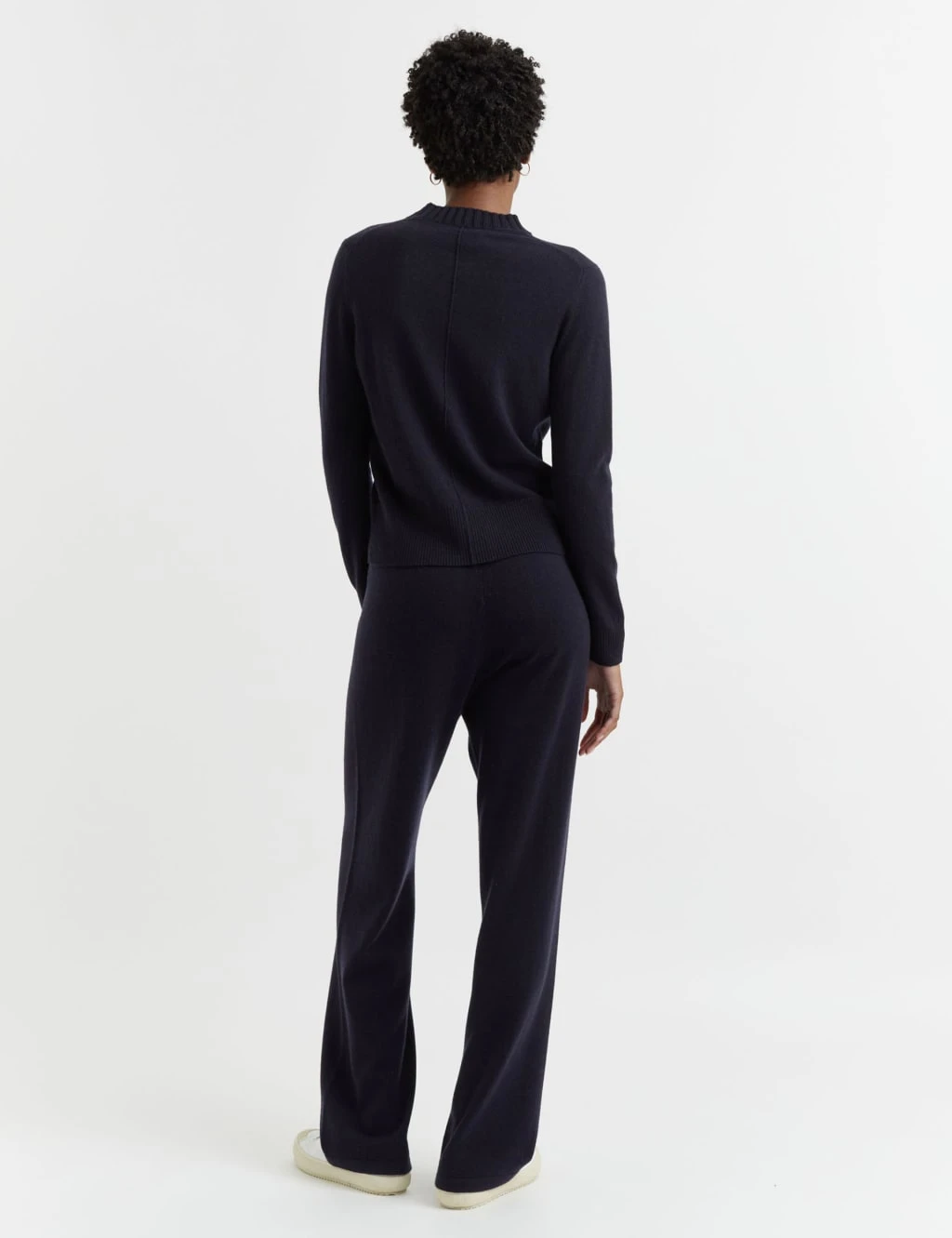 CHINTI & PARKER Wool Rich Wide Leg Relaxed Joggers With Cashmere 19 CHINTI & PARKER Wool Rich Wide Leg Relaxed Joggers With Cashmere - Image 19